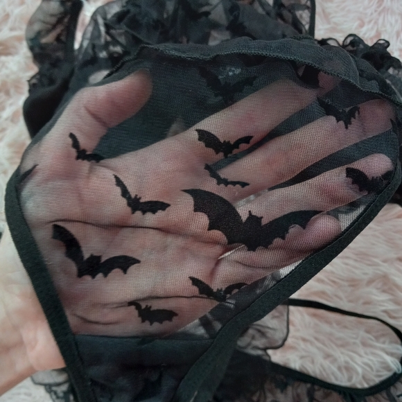 Frilly sexy bat print accent 6 piece gothic lingerie set! Lacy mesh boutique bat - Picture 6 of 16